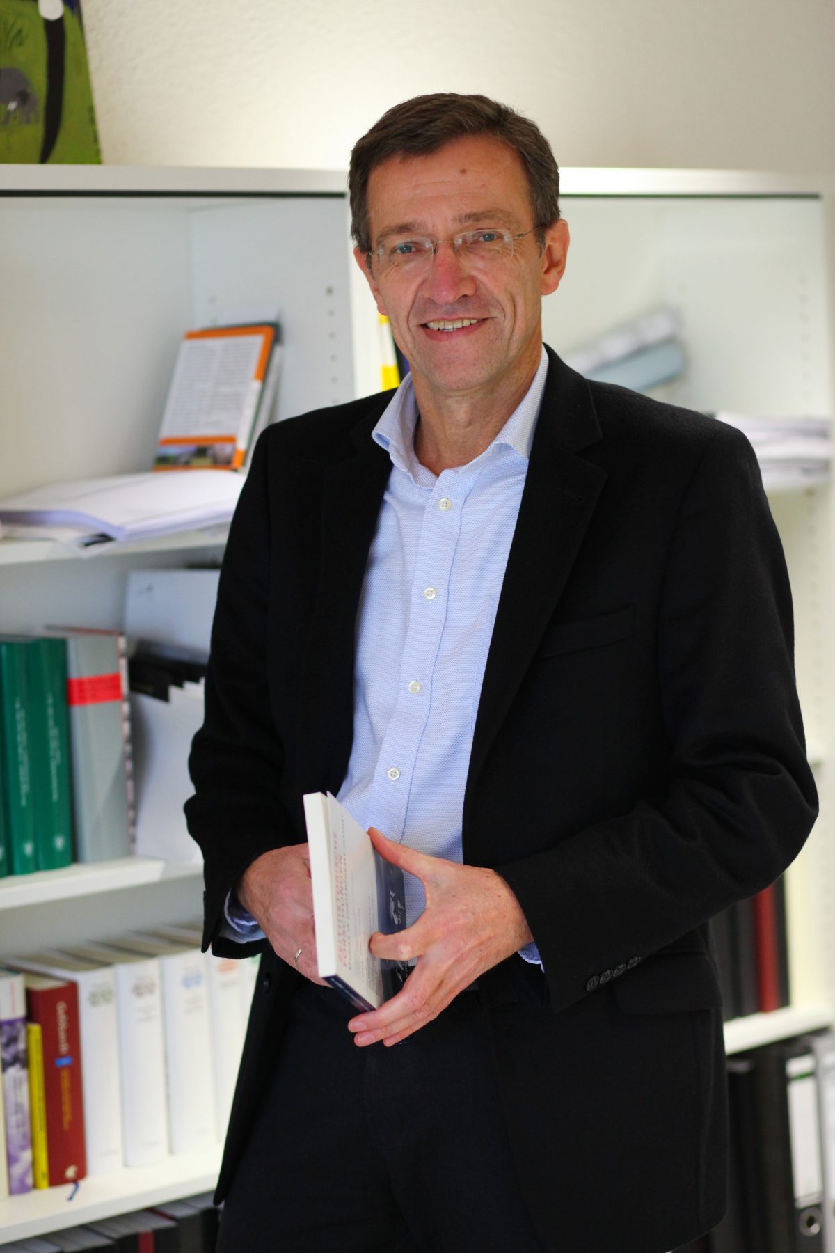 Prof. Winfried Speitkamp